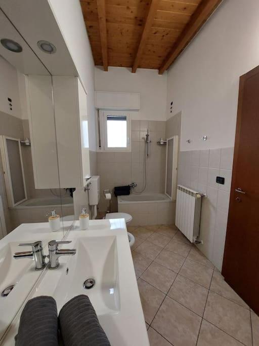 Smile Home! Graziosa Casa Con Parcheggio E Giardino Bovísio-Masciago Milanese المظهر الخارجي الصورة